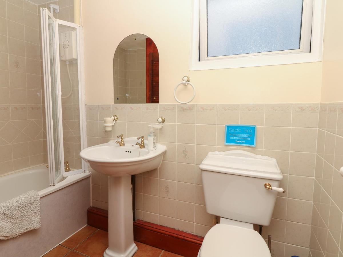 Villa The Bushel Bideford Esterno foto